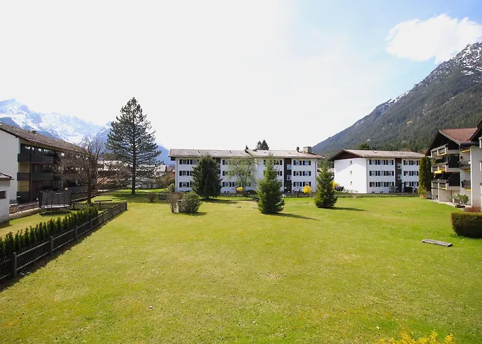 Apartment Lindenschloesschen & Schlossgarten