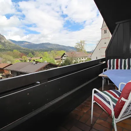 Apartment Lindenschloesschen & Schlossgarten