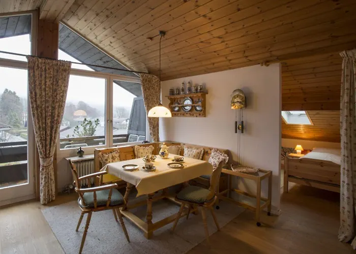 Lindenschloesschen & Schlossgarten Apartamento Garmisch-Partenkirchen